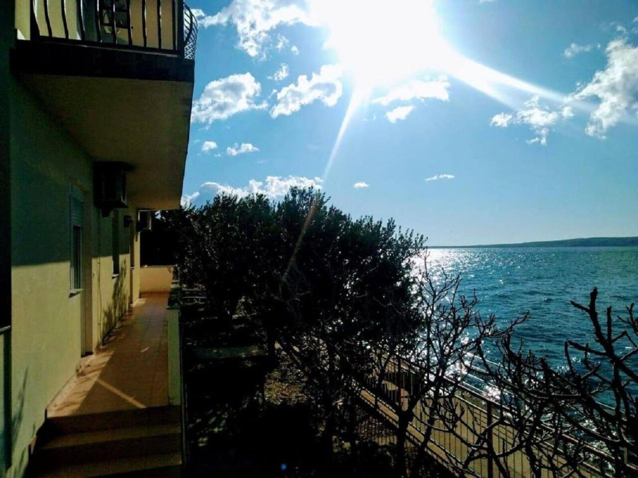 Apartments Domagoj - On The Beach Луково-Шугарье Экстерьер фото