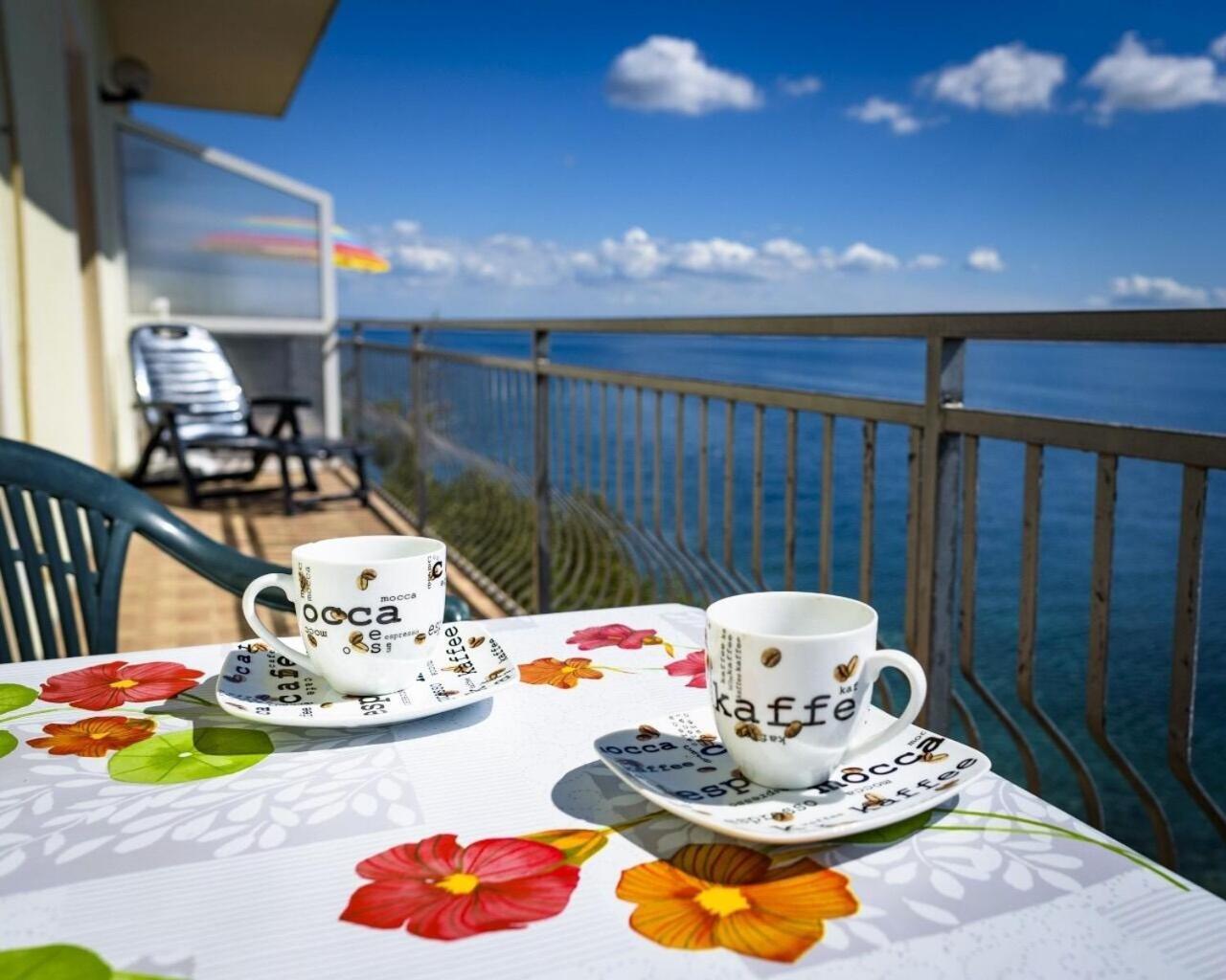 Apartments Domagoj - On The Beach Луково-Шугарье Экстерьер фото